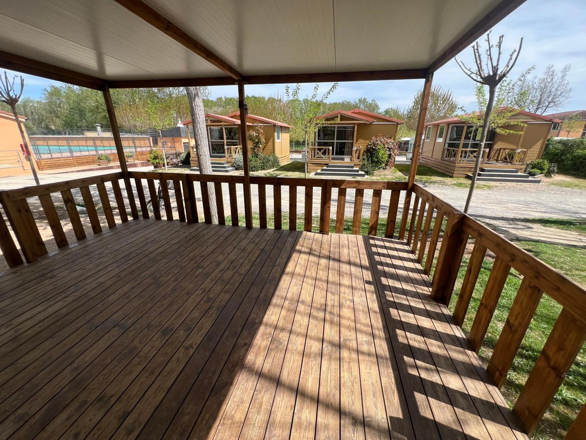 Camping Bungalow El Llac De Banyoles Porqueres Exterior foto