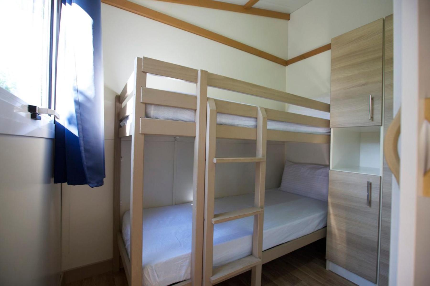 Camping Bungalow El Llac De Banyoles Porqueres Quarto foto